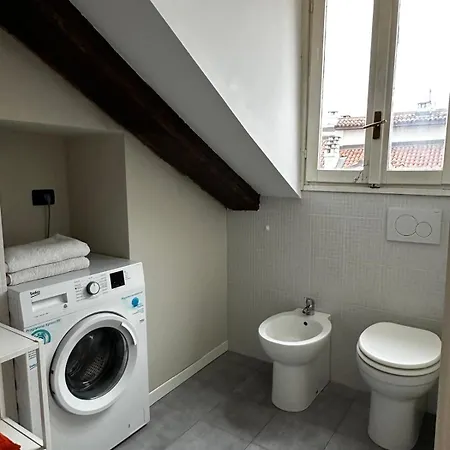 Piccola Mansardina Nel Cuore Di Apartmán