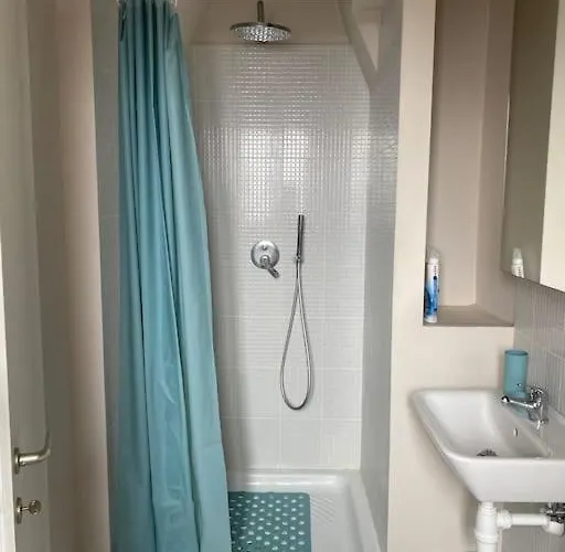 Piccola Mansardina Nel Cuore Di Turin