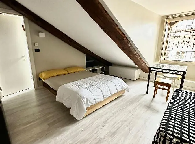 Apartmán Piccola Mansardina Nel Cuore Di